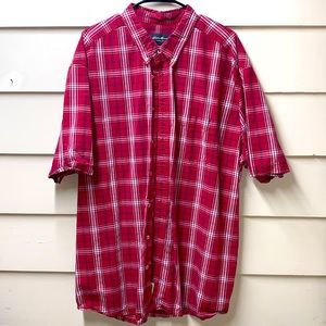 Eddie Bauer short sleeve button down. 100% Cotton 2XL Tall EUC